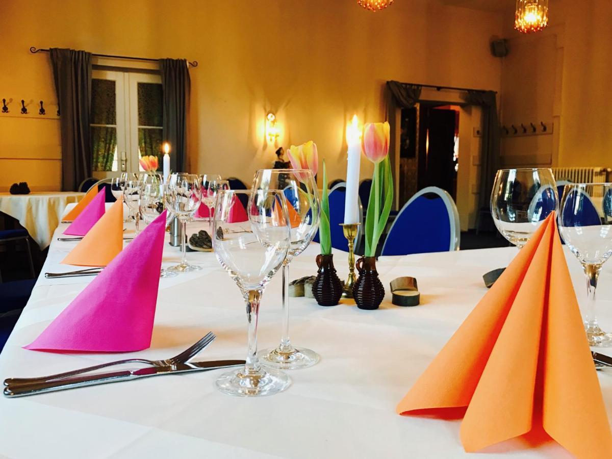 Zu Den Linden - Mit Restaurant Guest house Radebeul