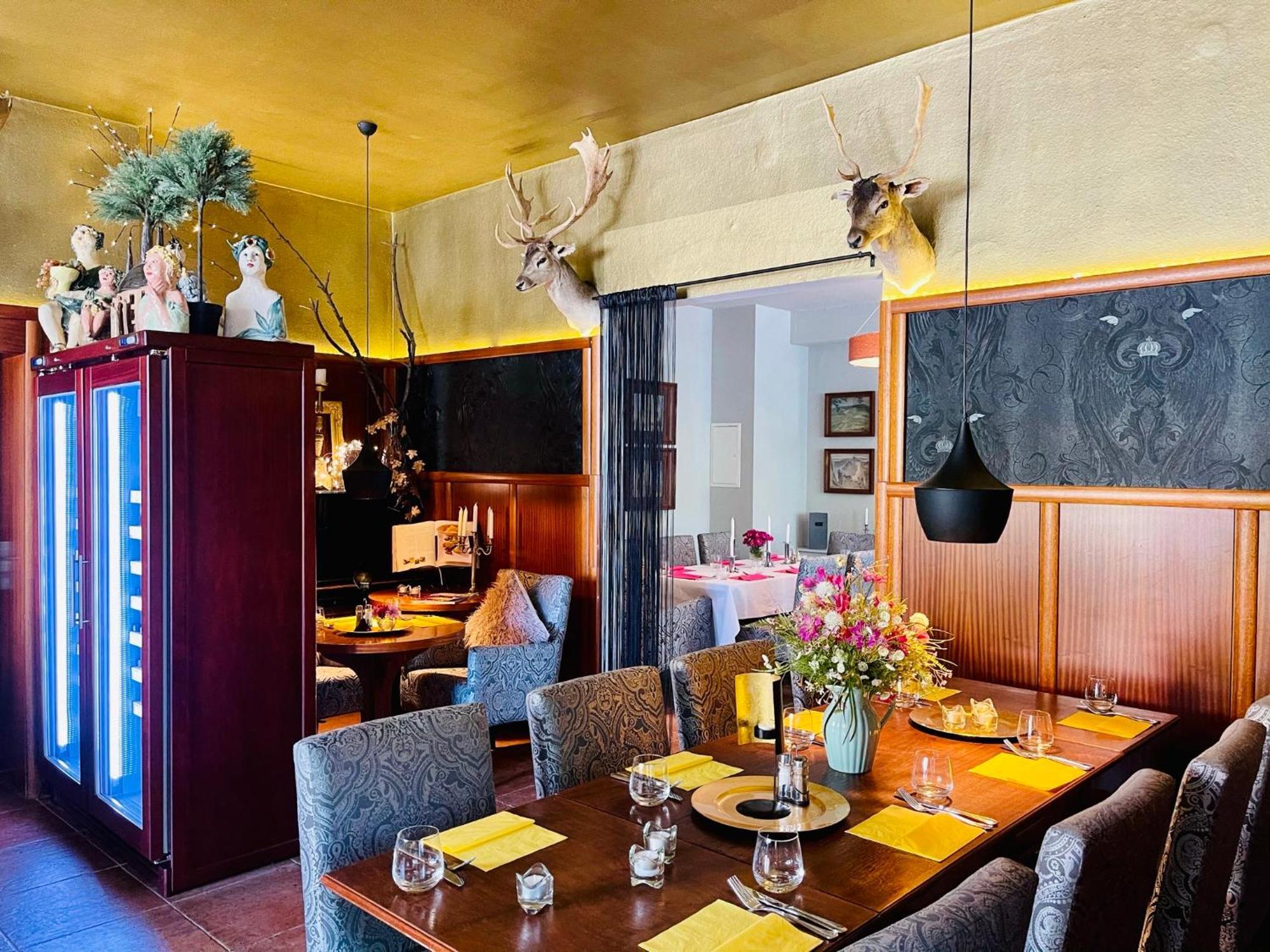 Gasthaus&pension Zu Den Linden Gasthof *